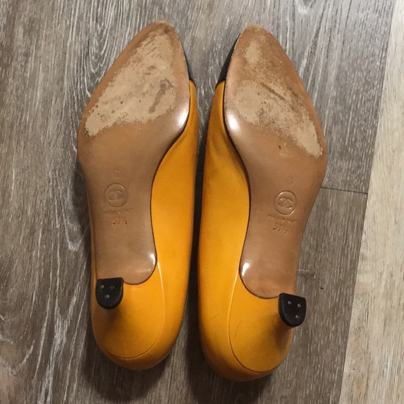 Chanel heels, used but in excellent condition. No dust bag or box. - Picture 2 of 3